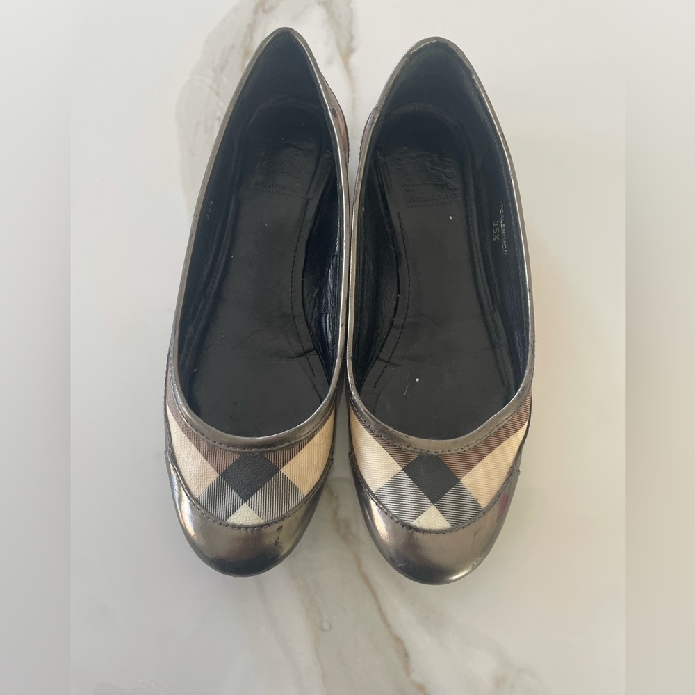 Burberry flats women
